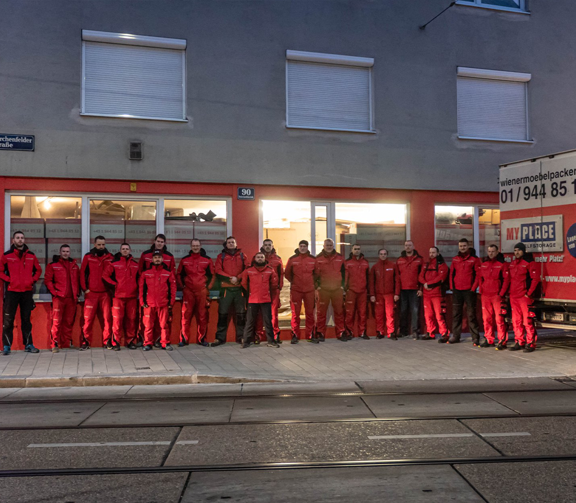 Über 60 bestens geschulte Möbelpacker
